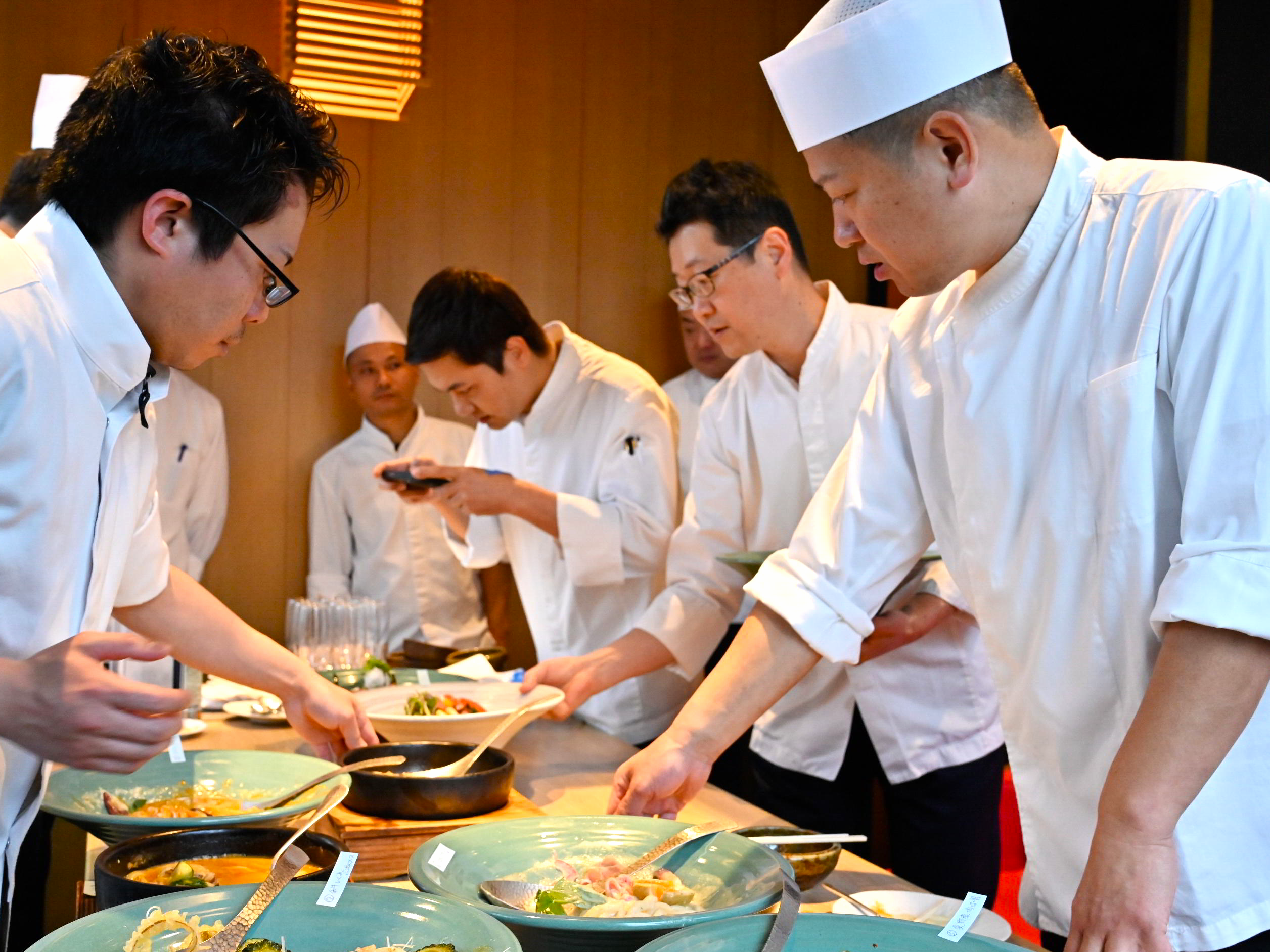  お客様に喜んでいただいているところを想像し、追求していきます