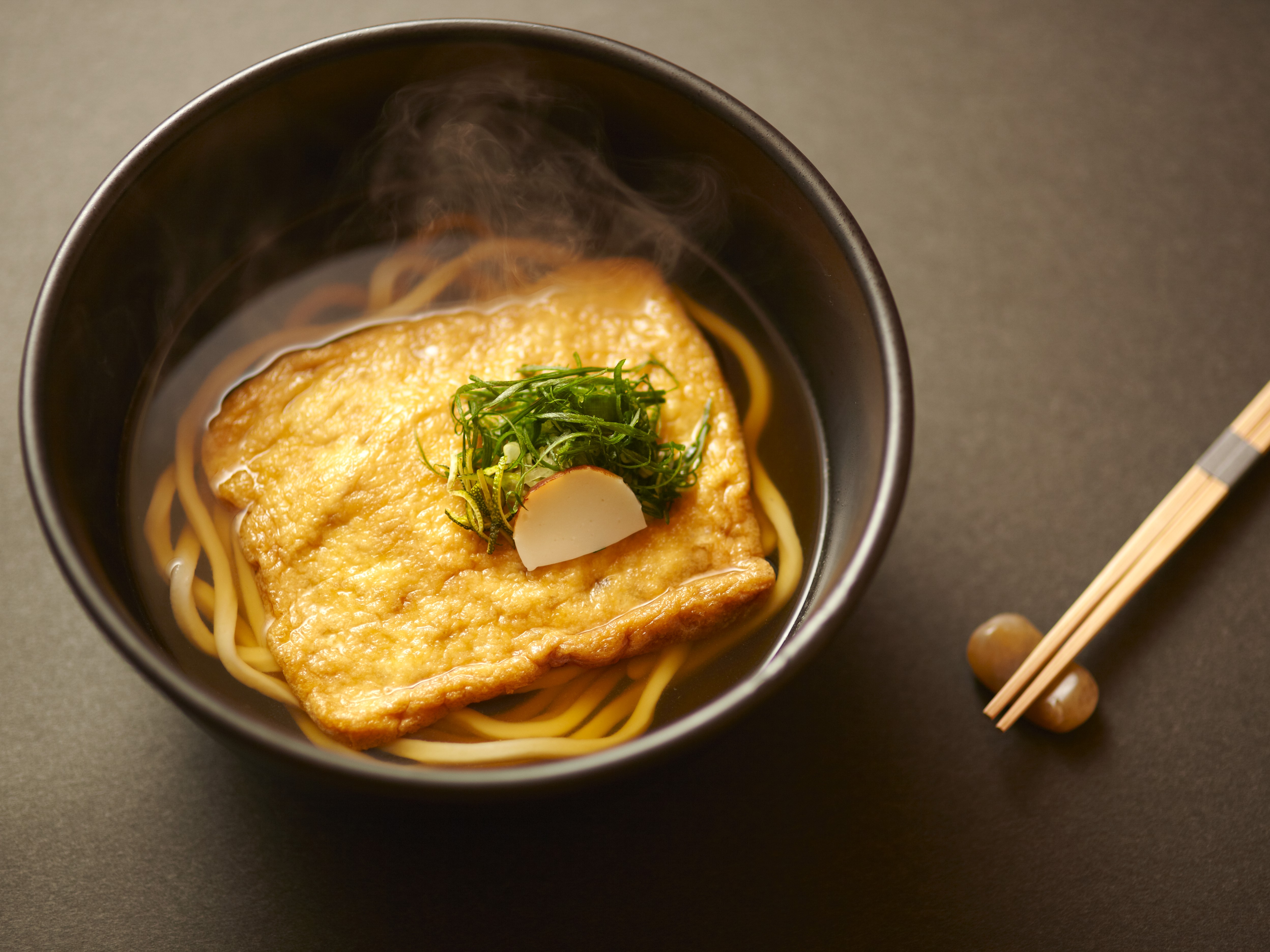  製麺所でのお仕事ですが、お客様に喜んでいただいているところを想像し、麺づくりを追求していきます