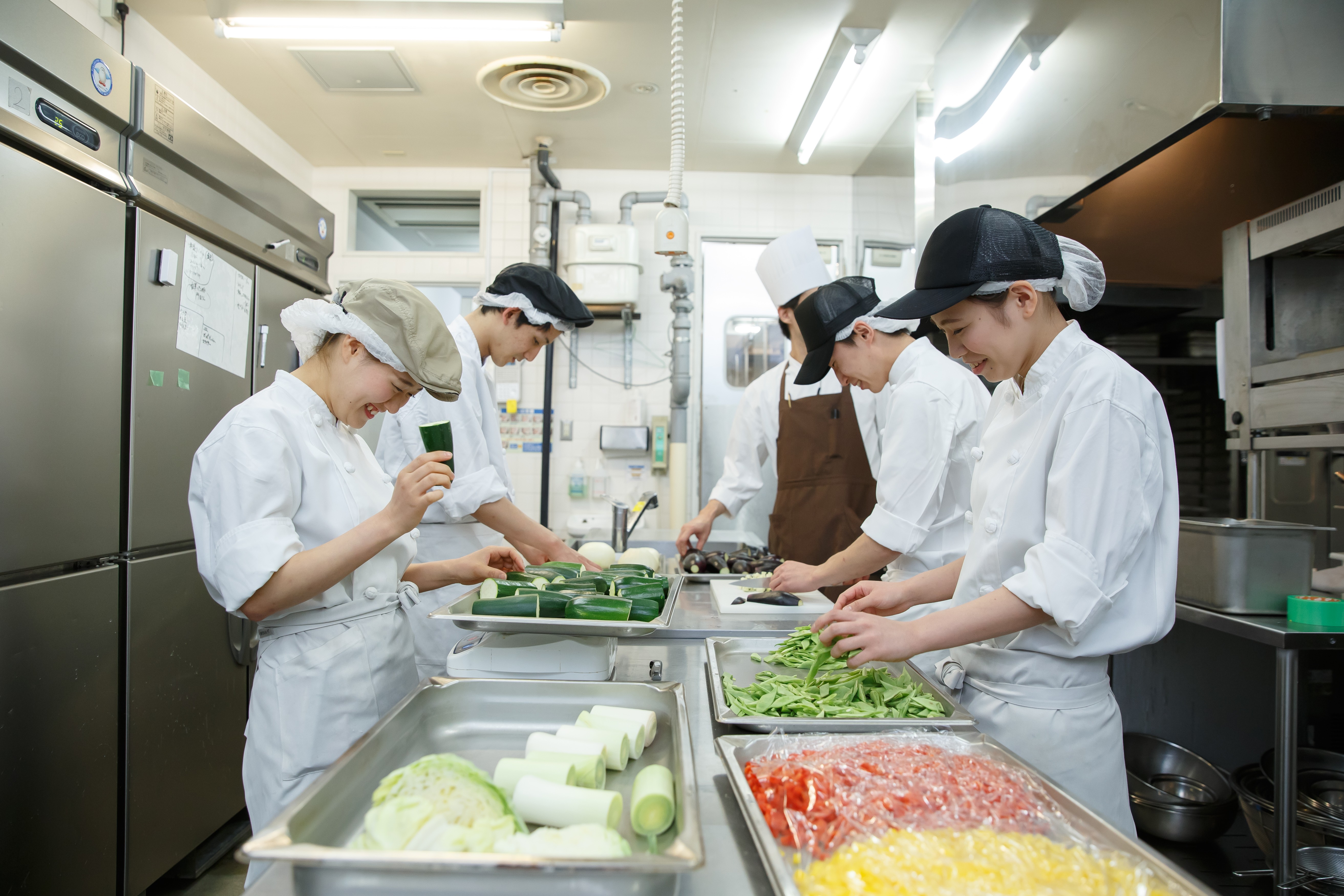 新郎新婦とゲストの特別な一日を彩るおもてなし料理をの調理全般をお任せします。