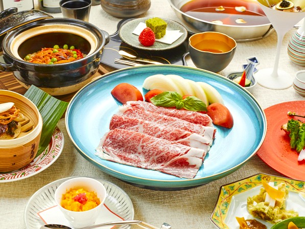 国内でのM&Aや海外ブランドとのライセンス契約などにも積極的で、新しい挑戦もどんどんしています!