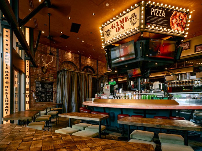 国内でのM&Aや海外ブランドとのライセンス契約などにも積極的で、新しい挑戦もどんどんしています!