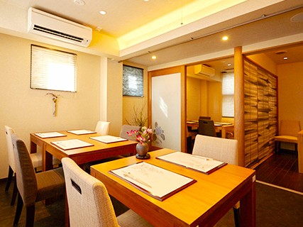 やりたいことがあれば、企画してプレゼンし、承認されれば出店をすることもできます!