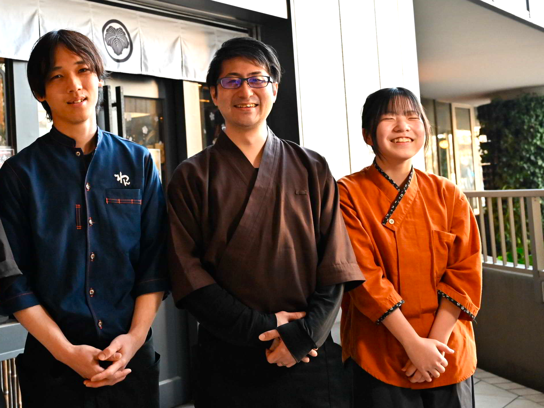 店長のままでも昇格・昇給!年収600万円以上も目指せる多彩なキャリアパスをご用意。