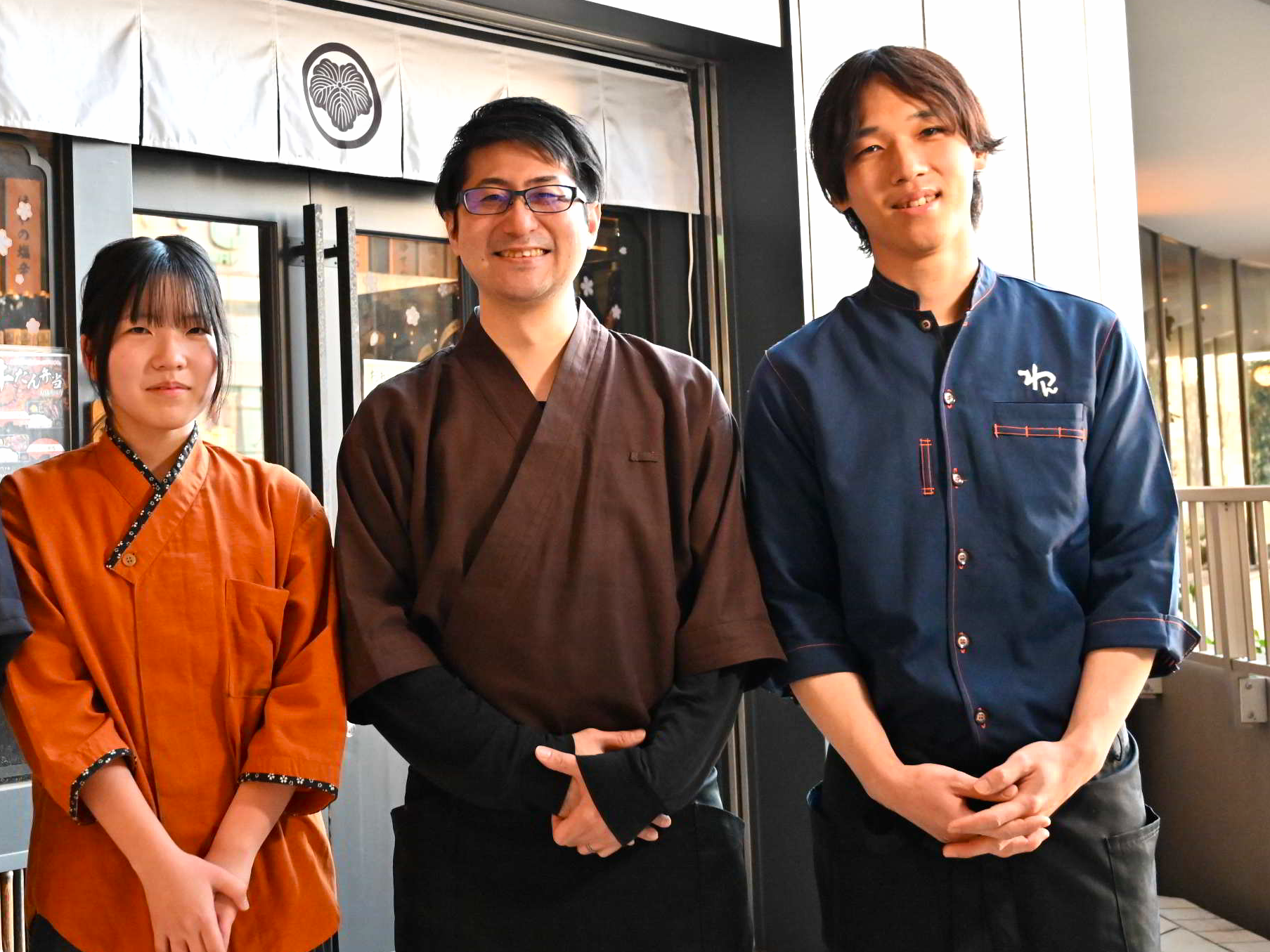 店長のままでも昇格・昇給！年収600万円以上も目指せる多彩なキャリアパスをご用意。