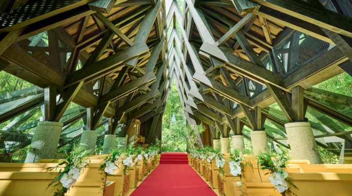 スタッフ同士の信頼を重ね、最高のウェディングシーンを作っています。