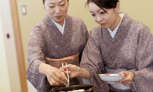 丁寧な研修がありますのでご安心ください。柔軟な働き方と充実の福利厚生で、勤続年数が長いスタッフも多数