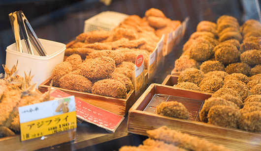 人気のすき焼きコロッケなど、120年以上受け継ぎつつ、新たな新商品も生まれています。