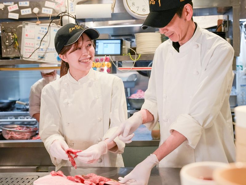 肉の旨味を引き出す技術を、現場でしっかり磨ける環境です!