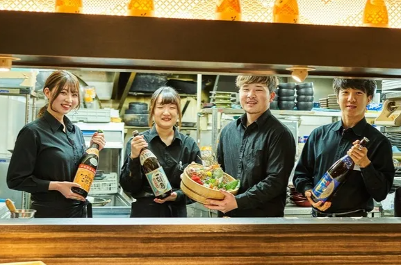 仕込みから調理まで。毎日実践、毎日レベルアップできる環境です!