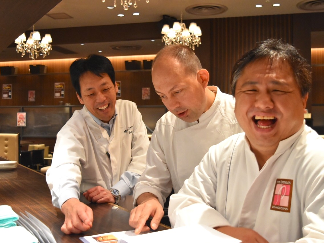 「俺の株式会社」で、料理長をめざして思いっきり仕事をしてみませんか。月給42万～48万円。