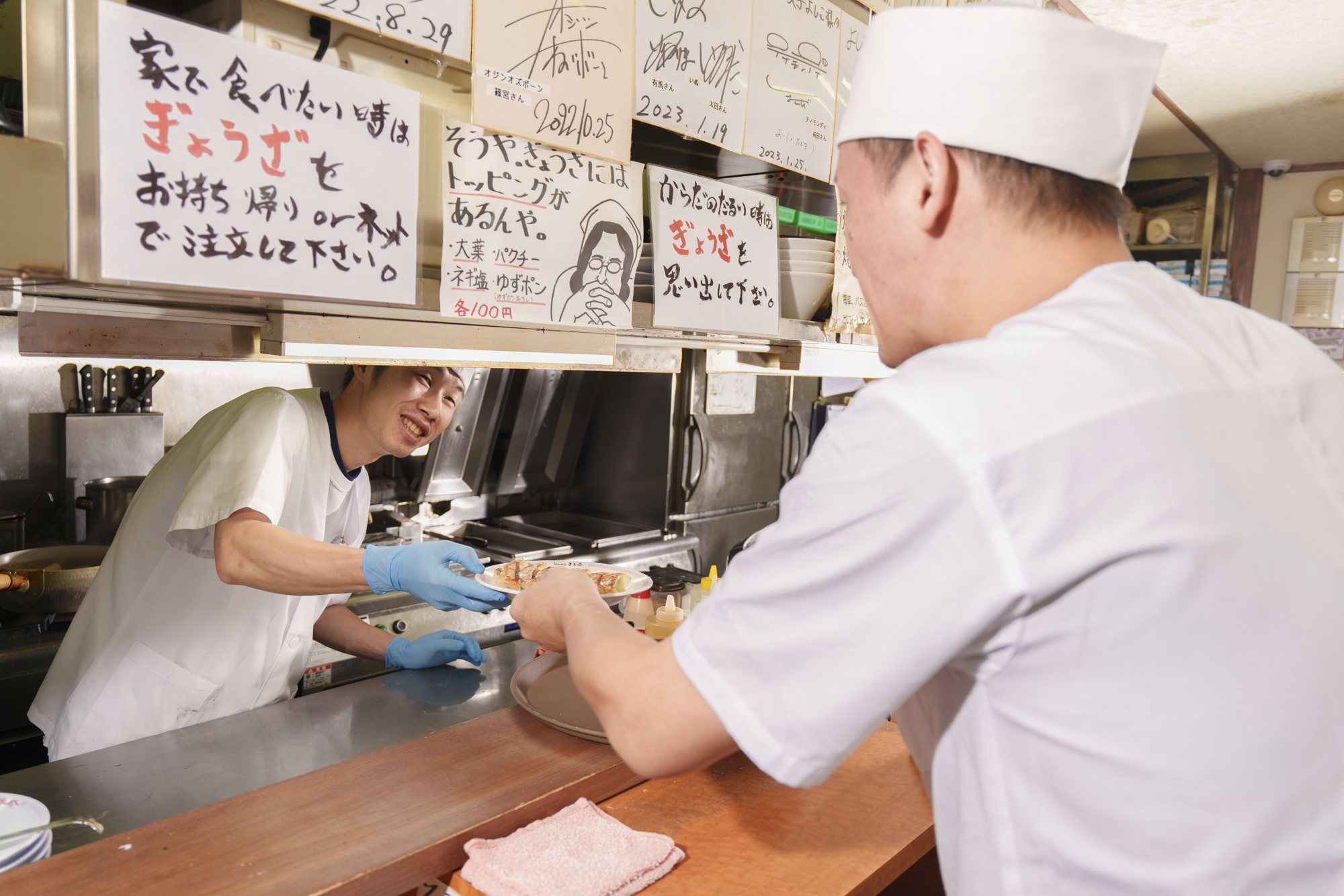 チャレンジのためのチャンスは多数◎社内公募制度で、意欲さえあればだれでも挑戦することができます!