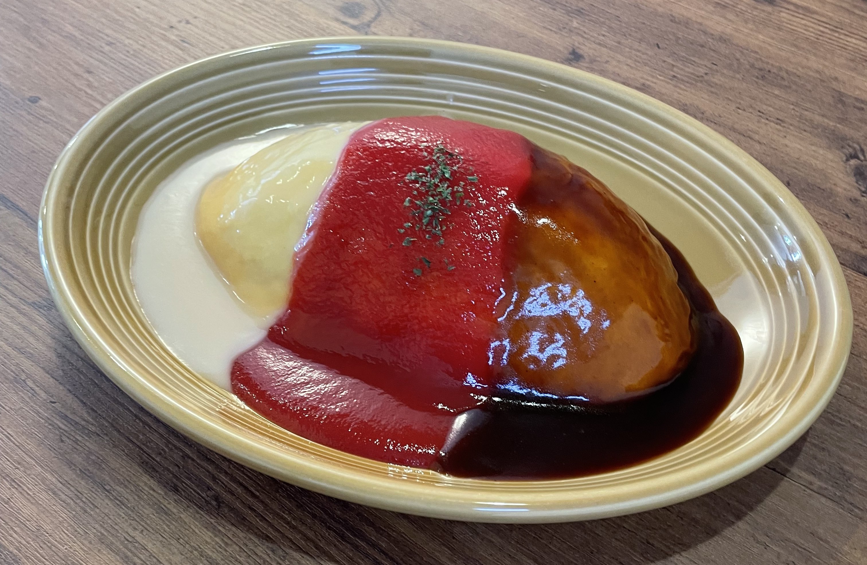 手づくりのオムライスが看板メニュー！