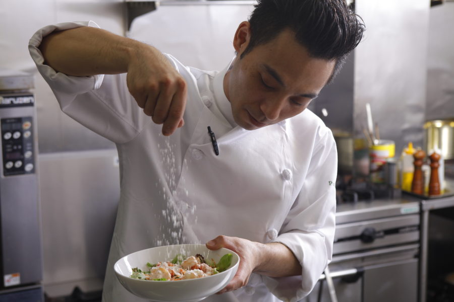 社員・アルバイトの垣根がなく、全員が情熱を持って取り組む風通しの良い職場です。