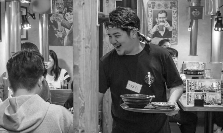 お客さまはもちろん、スタッフとのコミュニケーションも大切に!