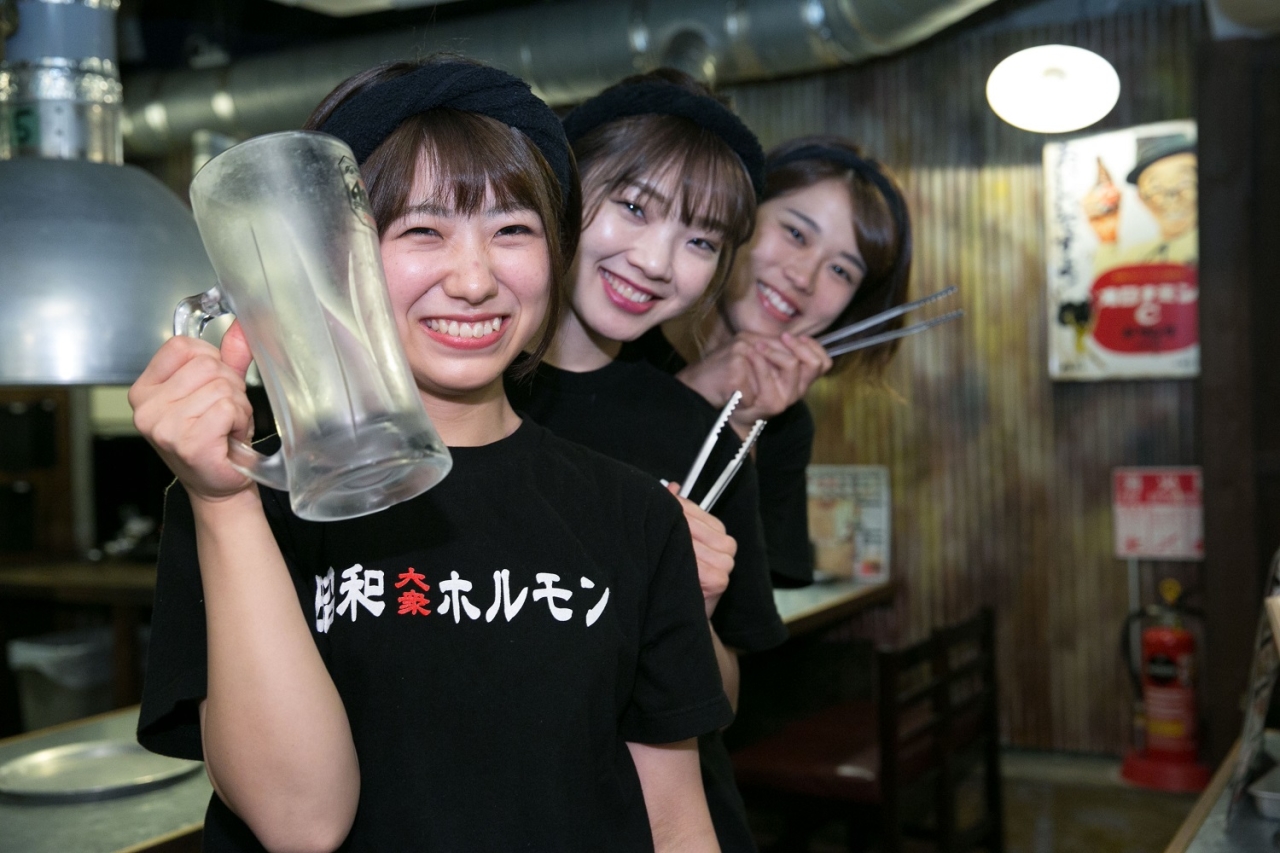「食を通じ、人に笑顔と感動を与える会社」で店舗スタッフを募集!月給30万~33万円