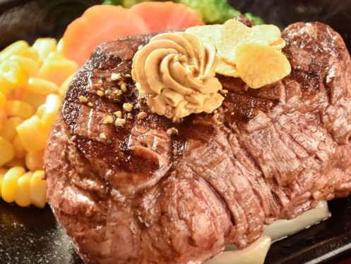 まずは簡単な調理や接客から始めて、将来は店長や料理長、さらには本部職へのステップアップが目指せます。