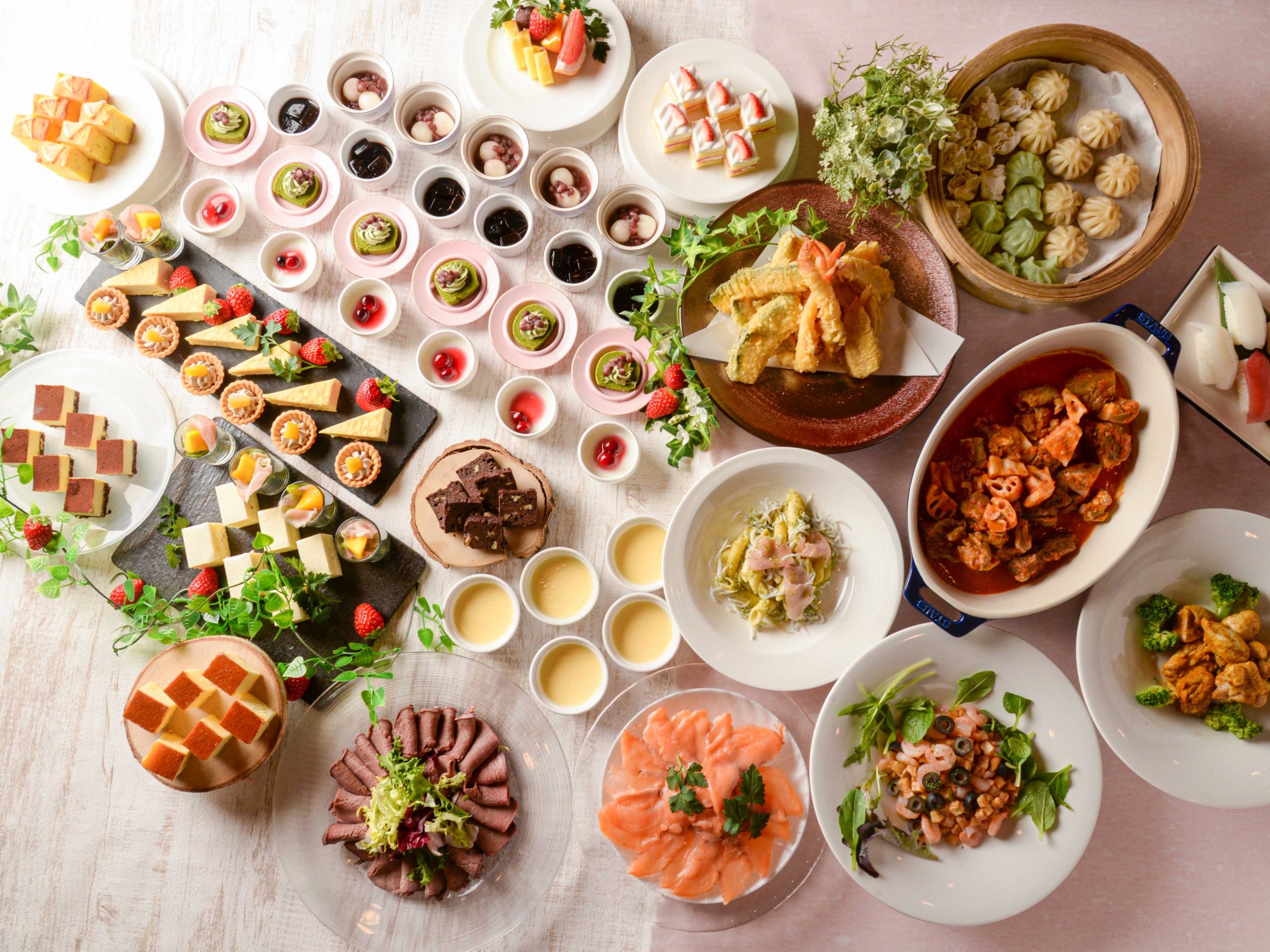 安定企業が運営するホテル・レストランで、経験やスキルを活かしませんか?