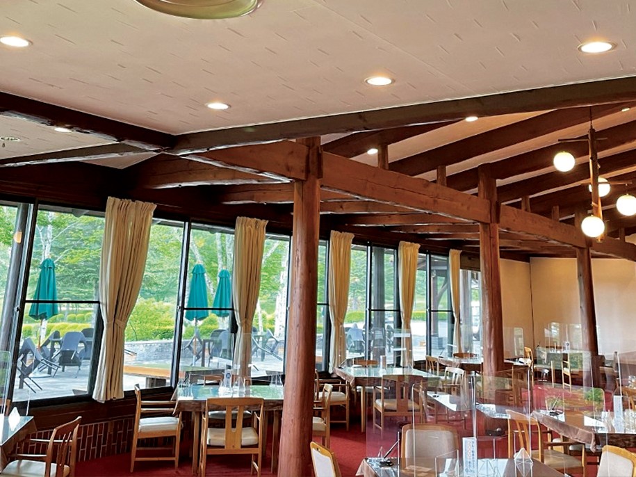 スタッフとのコミュニケーションを大切にしながら業務に取り組んでください