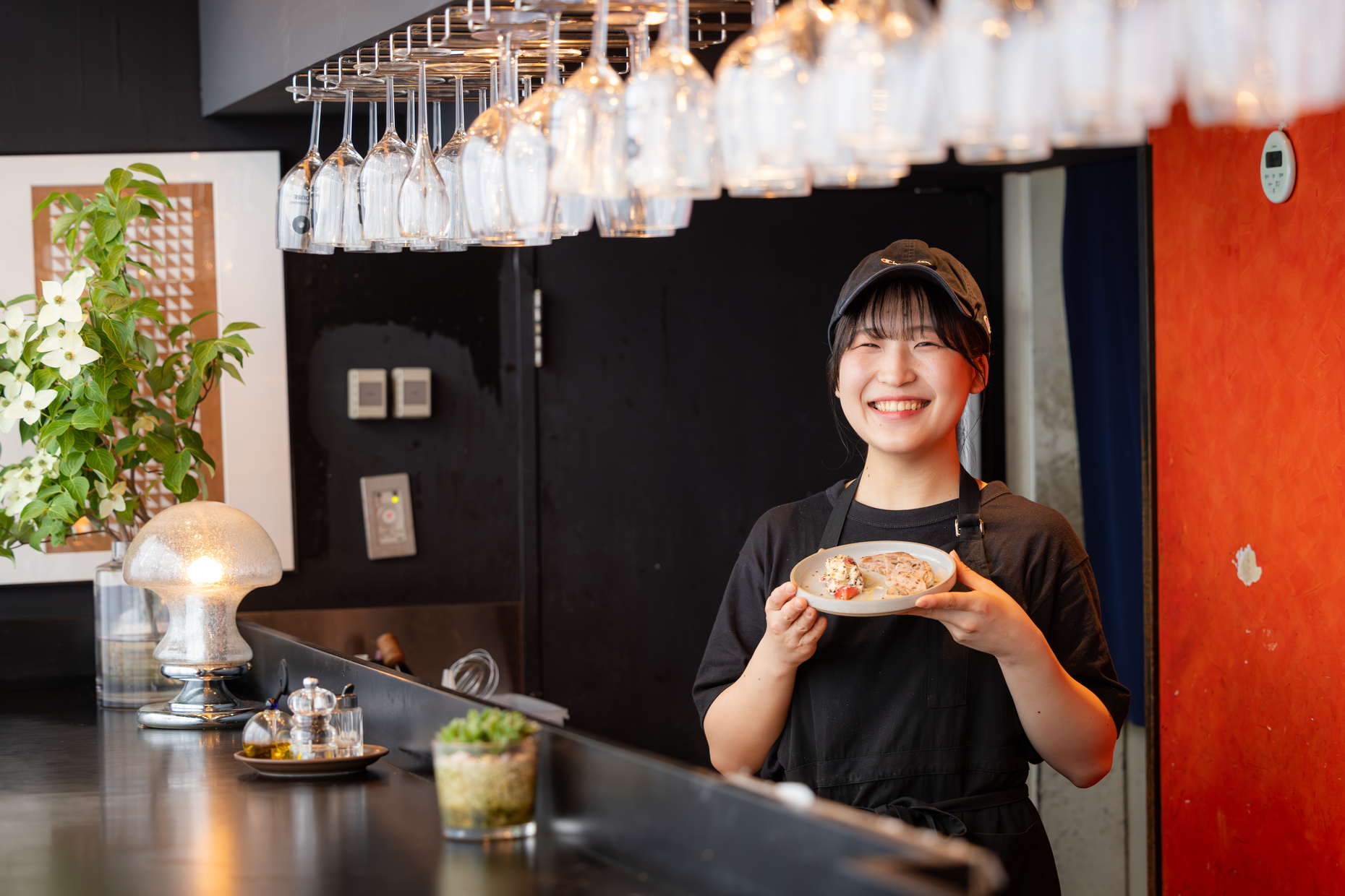 20代・30代のスタッフが多数活躍中！年齢や性別に関わらず活躍できる社風です♪