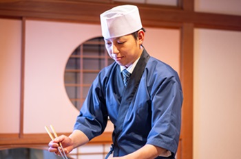 料理長・大川匠が率いる、未来へ続く調理場づくりを。