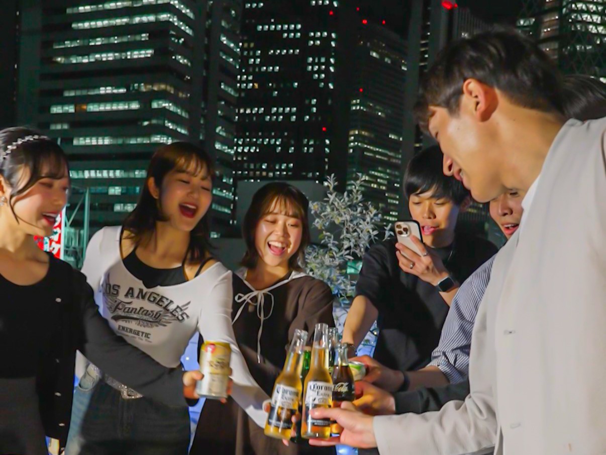一滴グループは、料理やサービスを通じて、心に残る「食体験」をお届けする会社です。