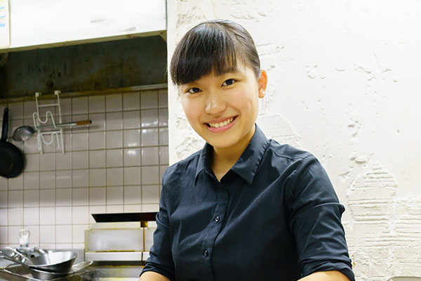 頑張りを評価!キャリアアップと好待遇が魅力の、九州の副店長候補募集。