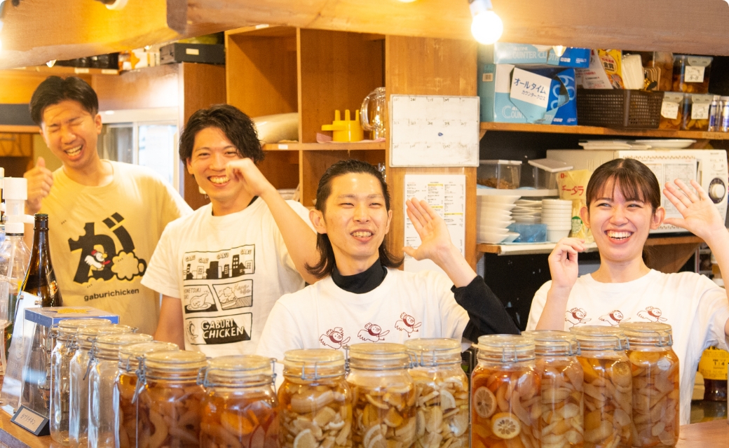 知名度の高いブランド「がブリチキン。」などを有する、飲食店プロデュース企業！