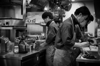 「地産地消」を掲げ、厳選した地元食材を提供するお店です。