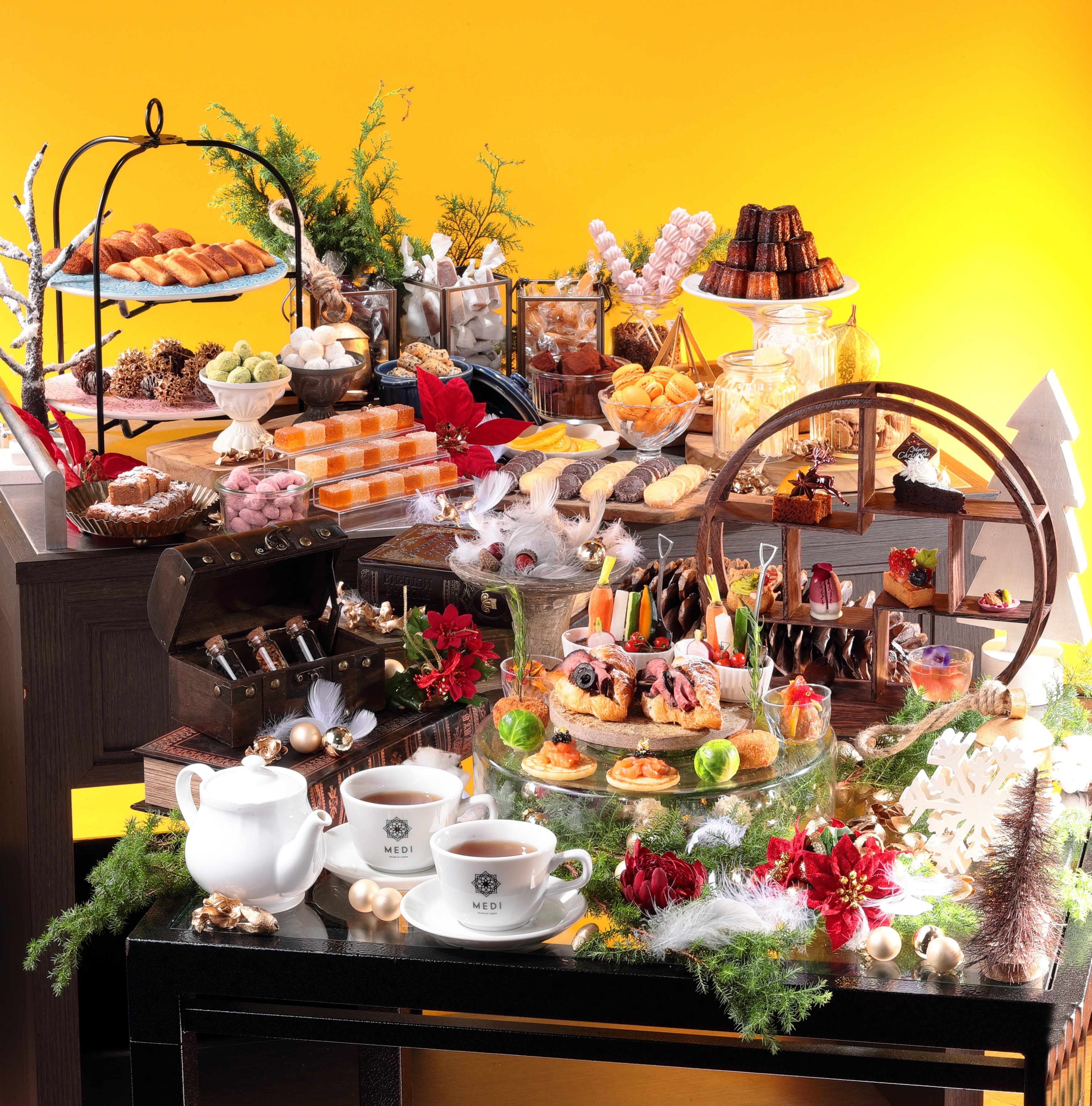 プロポーズや記念日演出にも関われる。華やかな場面を創るやりがい。