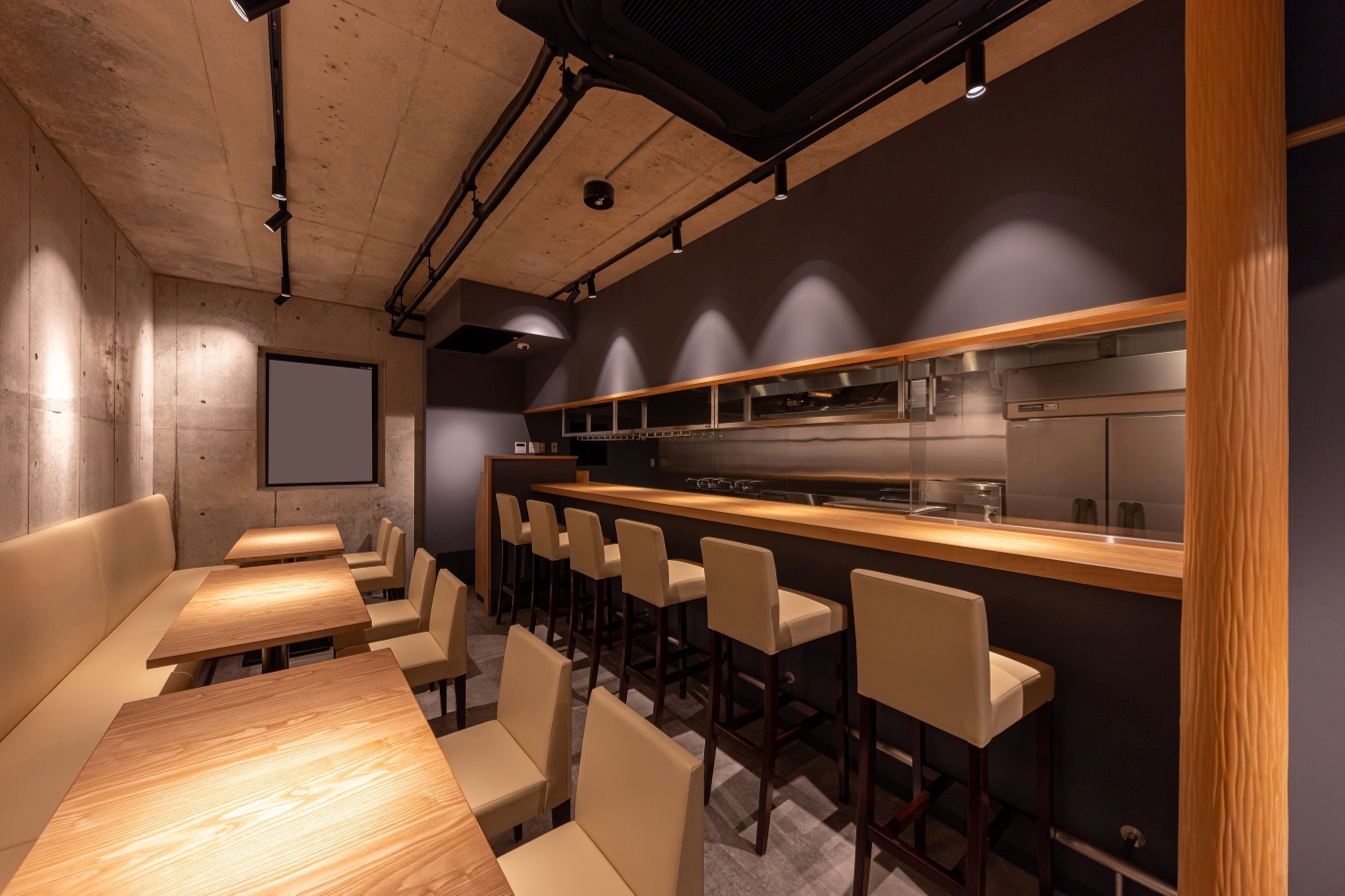 一皿に想いを込めて。お客様の記憶に残る料理を。