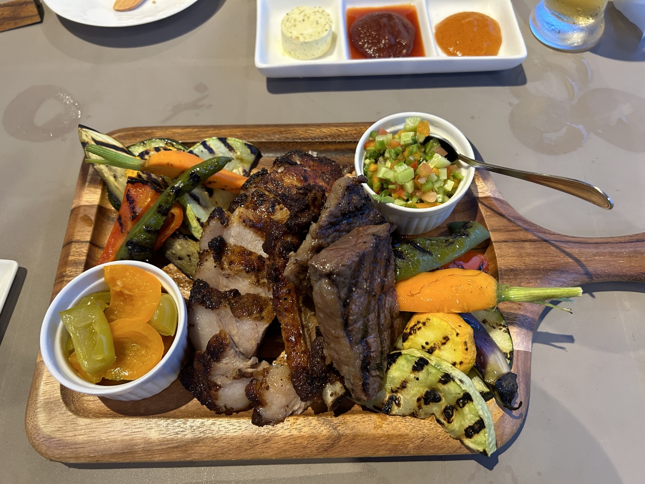 料理人として素材の声を聞く。「シンプルなのに感動」がここに。