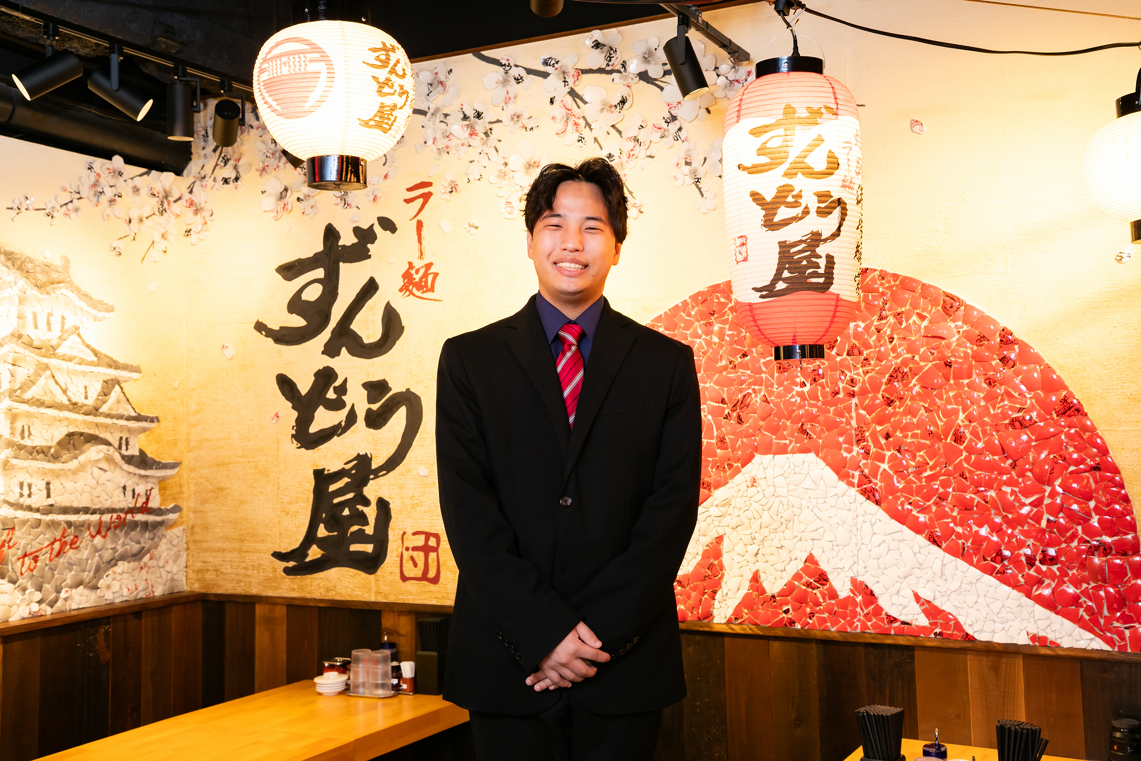 \姫路から世界へ!/ この一杯から、1,000店舗への挑戦が始まる。