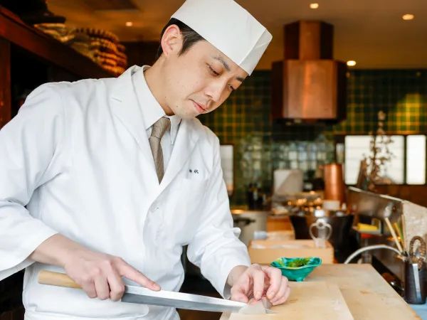 独立も夢じゃない。経営も学べるキッチンスタッフ募集。