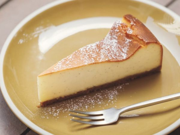 人気カフェで「作る」も「届ける」も!スイーツで感動を創るパティシエ募集。