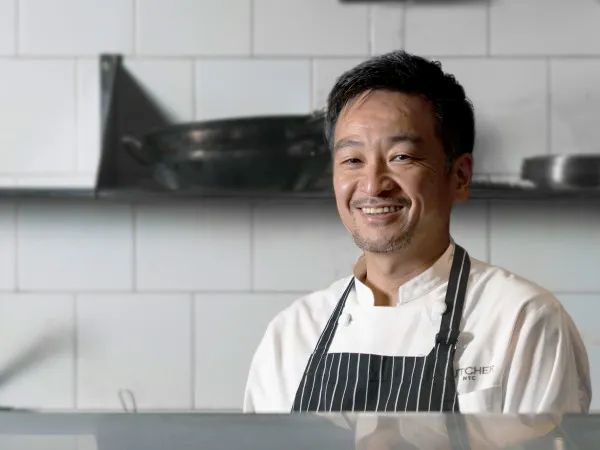 22席の隠れ家で、あなたの「おもてなし」を最高峰へ。