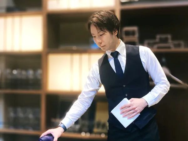 時給1200円~◎上質な空間で、心に残る中華サービスを極めませんか?