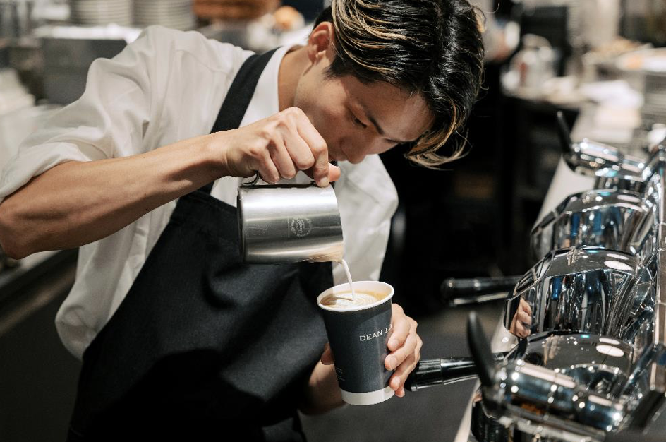 『DEAN & DELUCA』ならではの世界観に触れながら、商品知識と接客力を磨けます。