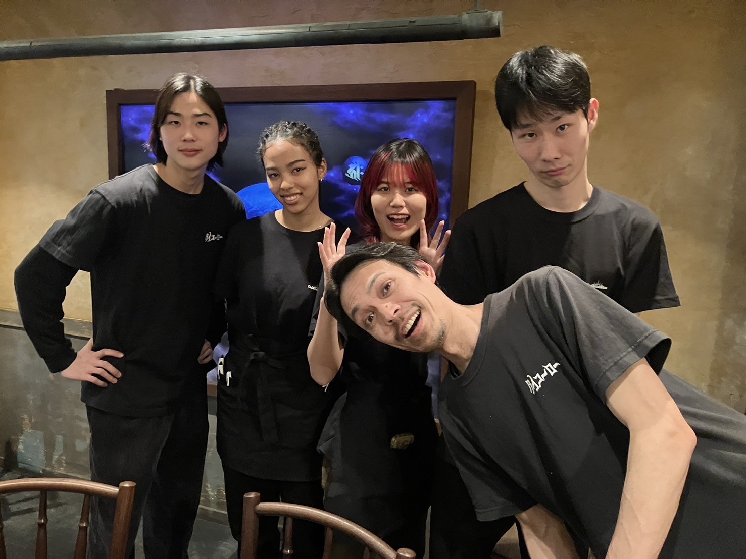 自由が丘駅から徒歩5分。地域のお客様に長く愛されてきた、街に根づく老舗中華です。