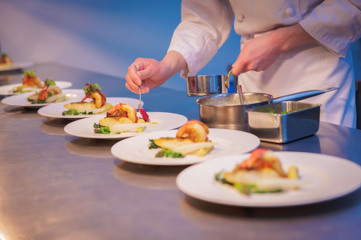 将来的にはキャリアアップも可能!全国に9の結婚式場を展開する当社で成長をめざしませんか?