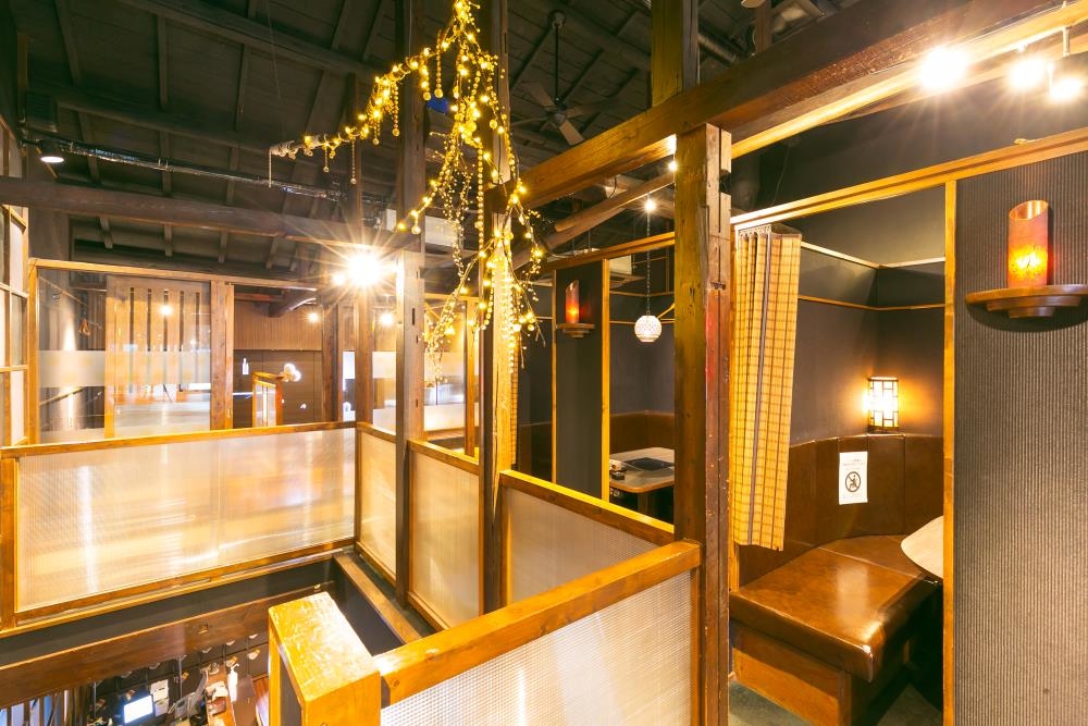 社内プロジェクトや他店視察など、店舗を越えて学べます