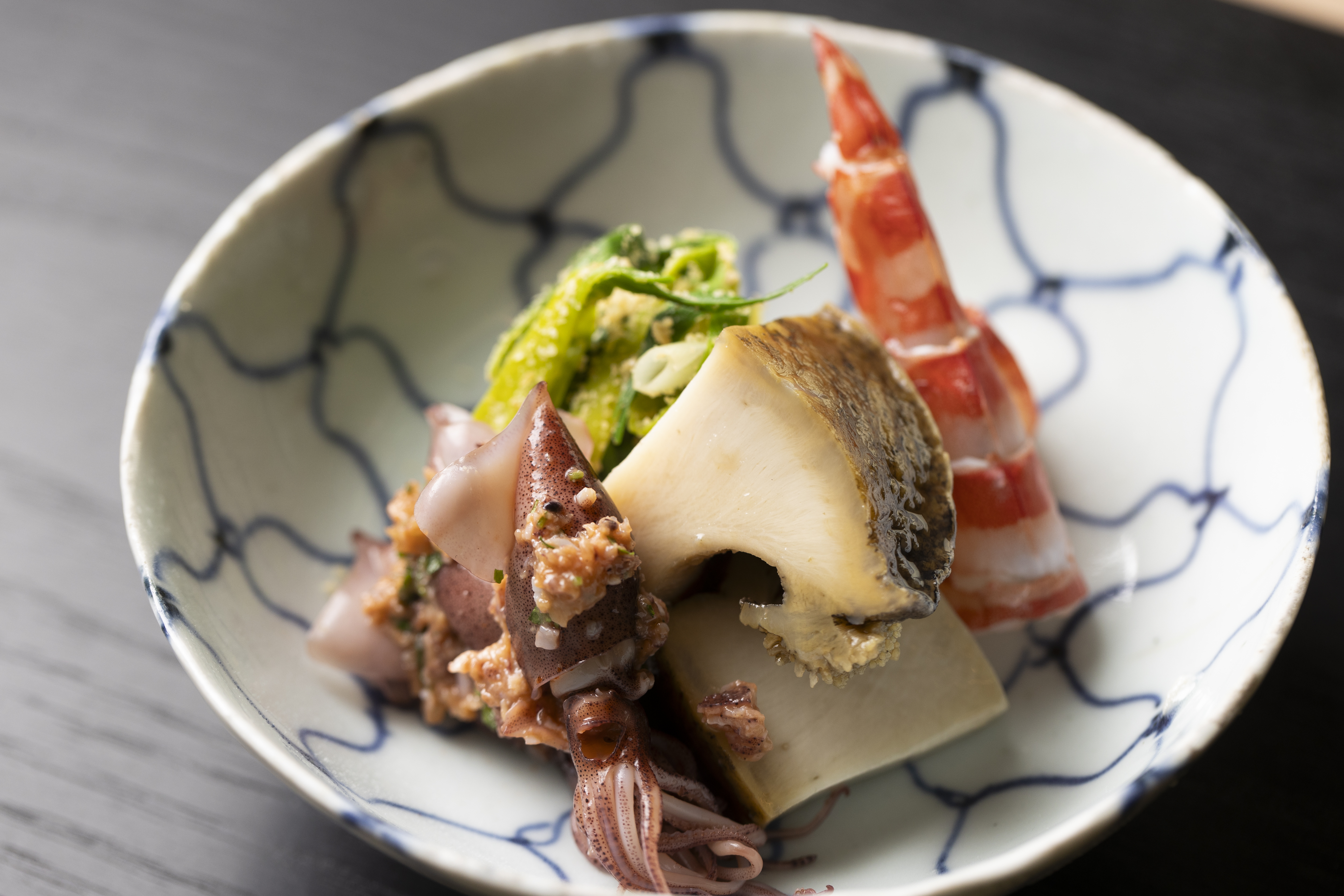 こんなお店、見たことない!! ヒューマノイドと一緒に働くカフェ♪