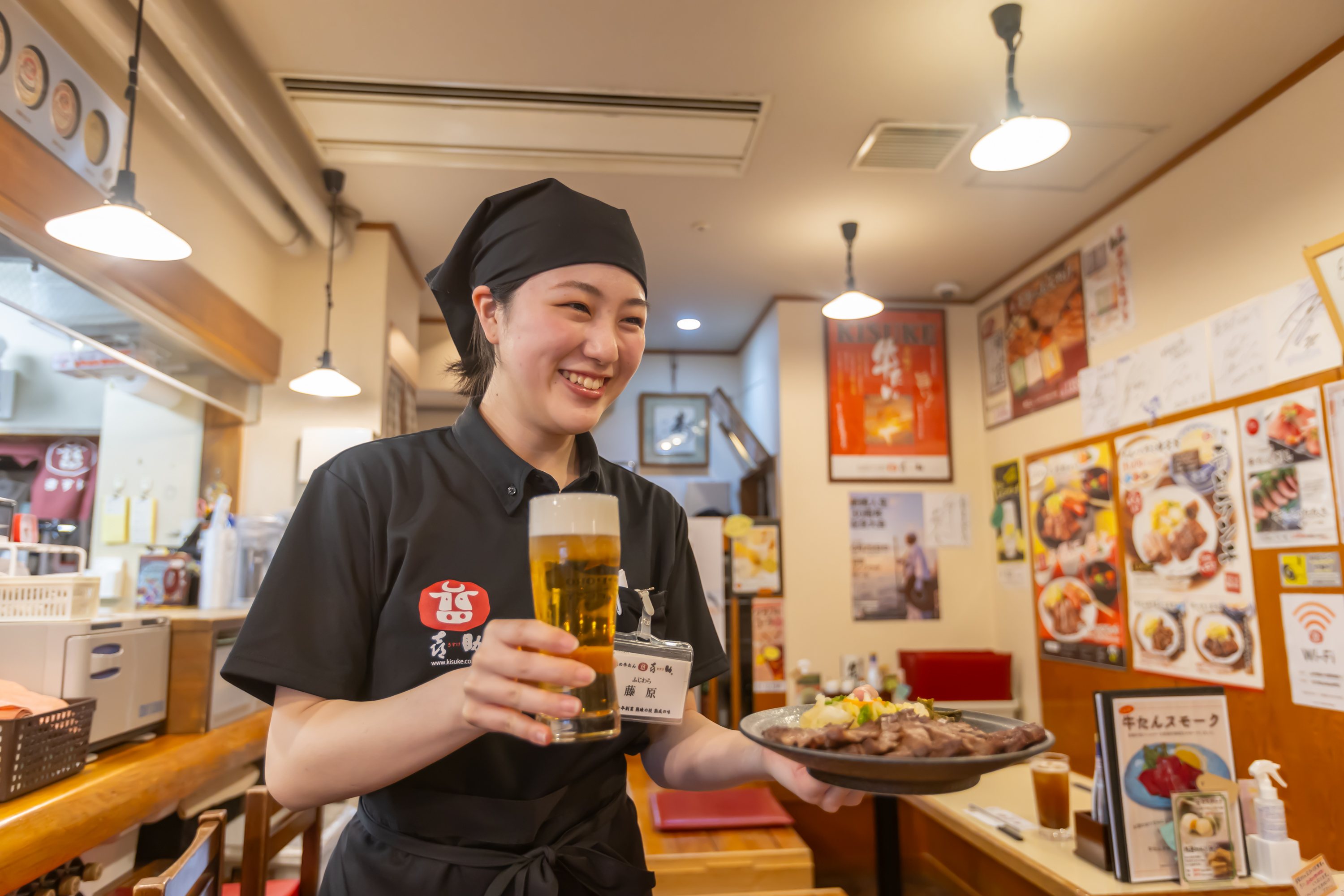 完全週休2日制で年間107日。最大5連休のリフレッシュ休暇や有給休暇の取得奨励も実施しています。