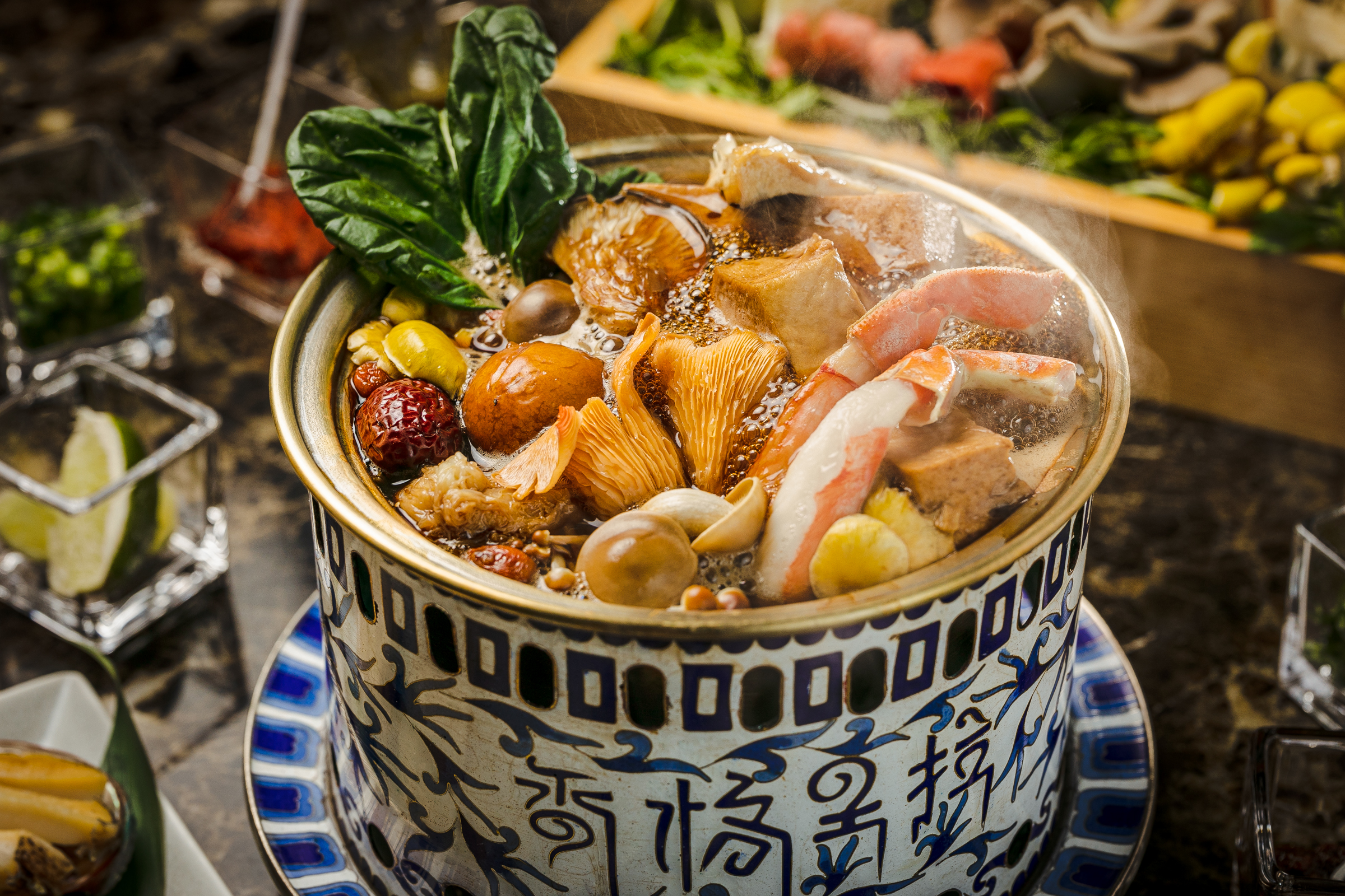 希望休取得率100%(2025年度)/年休105日。連休も相談できて安心。