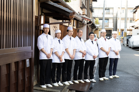 20〜40代が中心。のびのび腕を磨ける風通しの良い職場