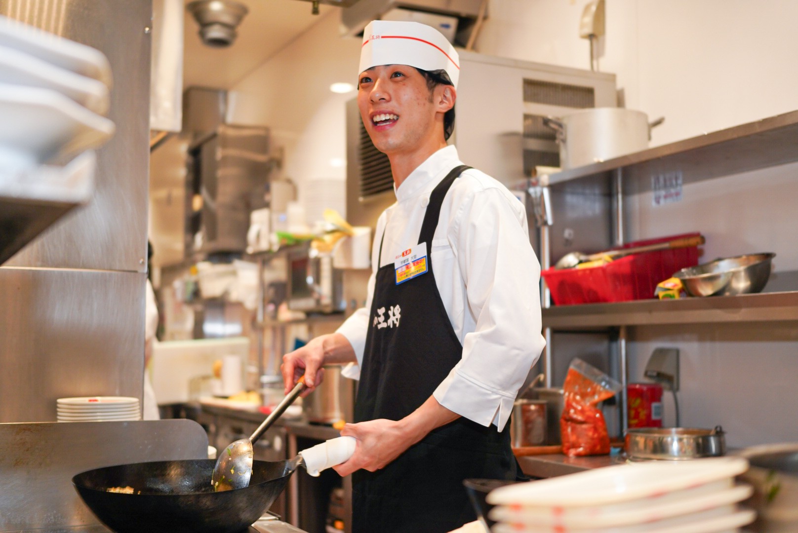 本格的な調理技術や店舗運営・経営スキルまで、段階的に学べる育成環境をご用意しています。