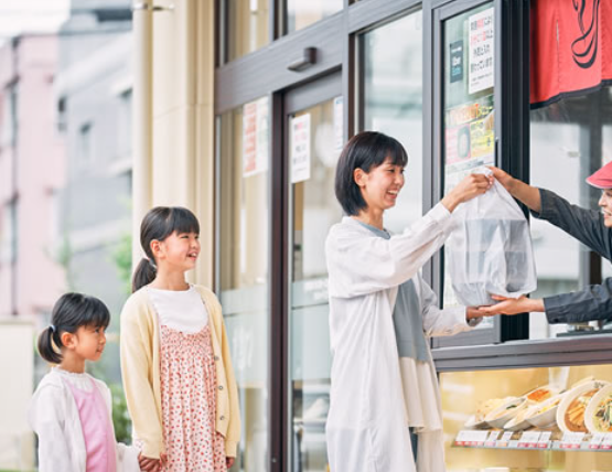 入社時をふくめ、充実した研修を豊富に用意していますので、いつでも不安なく安心して業務に取り組めます