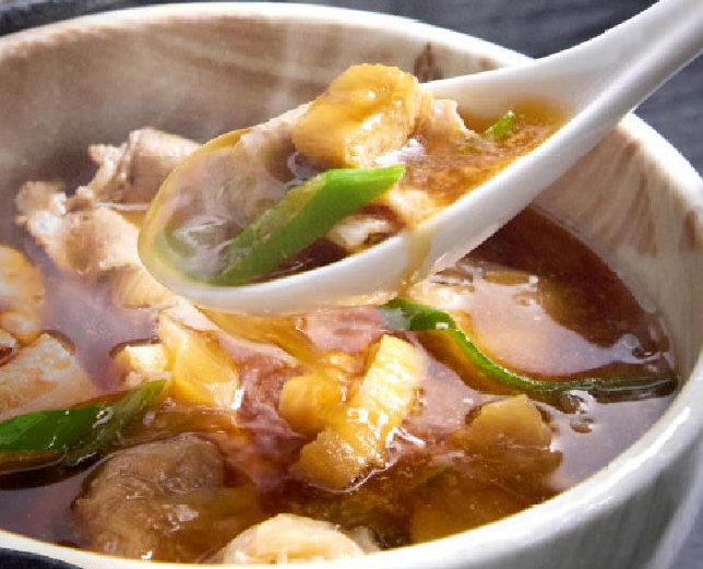 つけ汁に麺を絡めて味わう「つけ汁スタイル」はもちろん、多彩な食べ方をご用意しています。