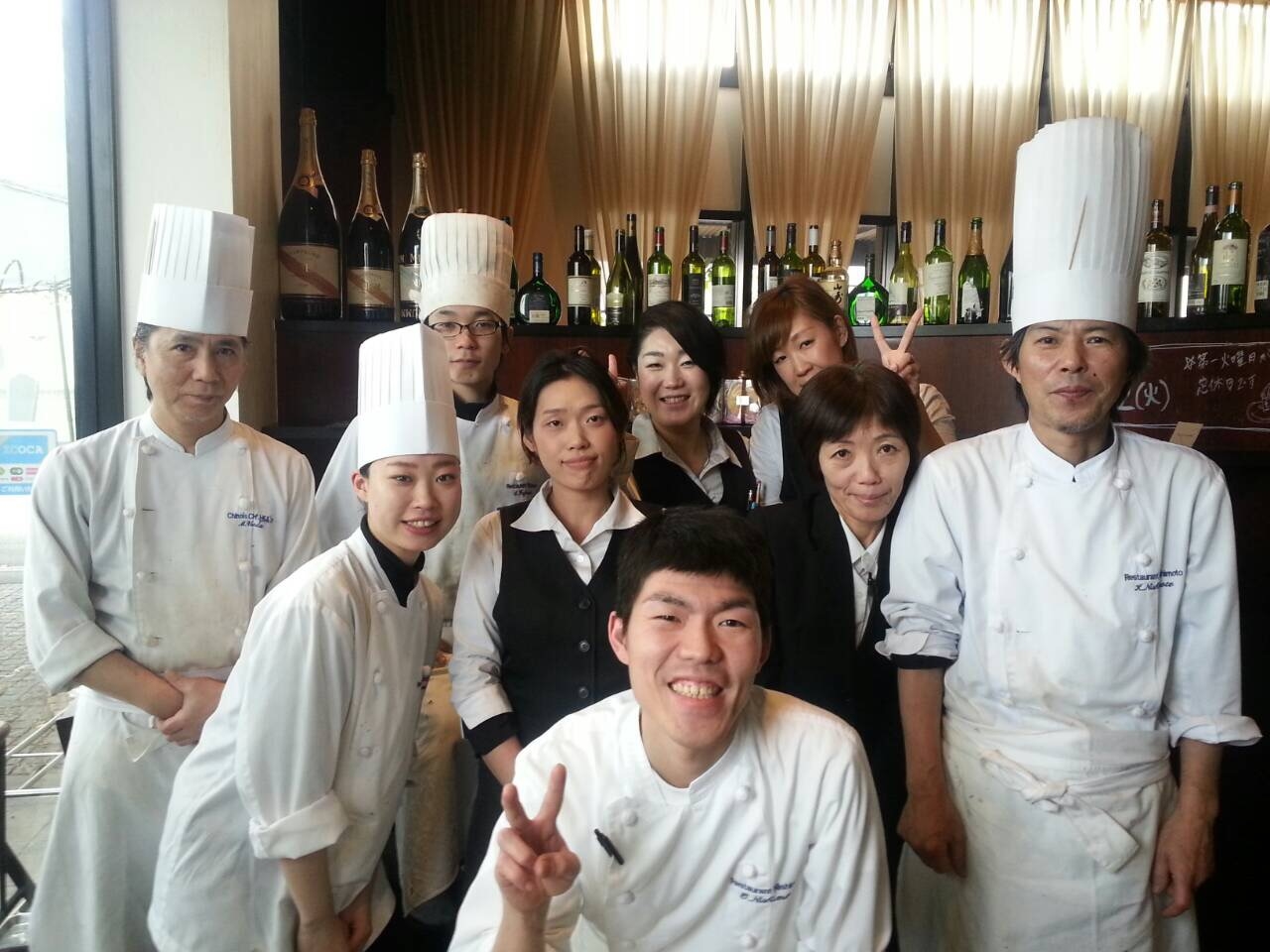 フレンチをベースに、和・洋・中のエッセンスを織り交ぜた創作料理の数々。老若男女問わずに楽しめます。