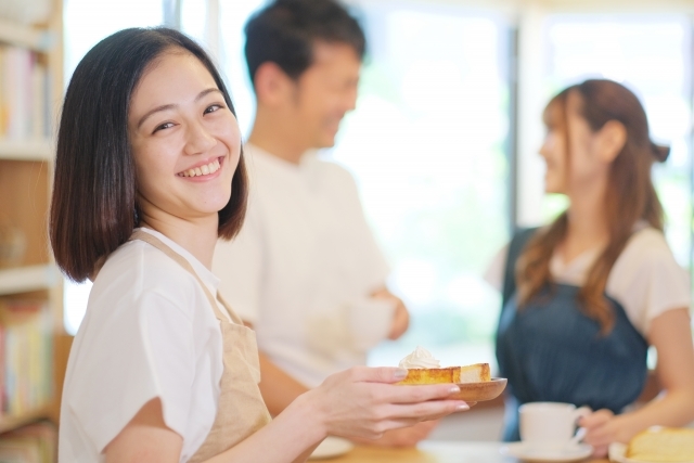 経験が浅い方も歓迎します！一般スタッフは、完全週休2日の働き方も選べますよ！