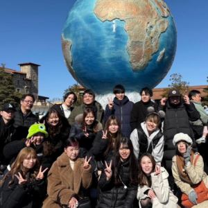 仕事も遊びも全力で！リフレッシュできる社員旅行など社内イベントも充実しています。